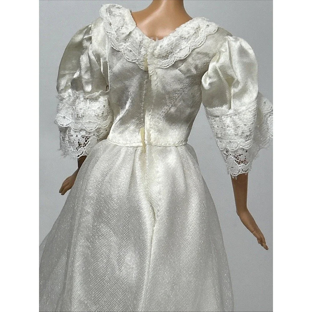 Unbranded doll not